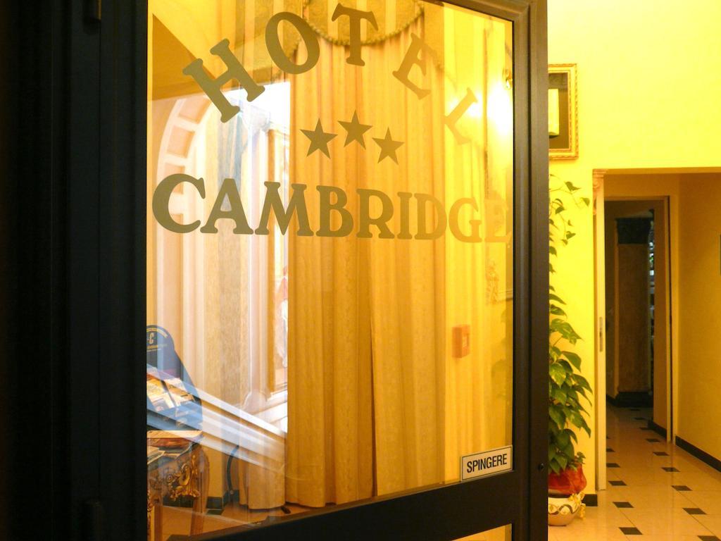Cambridge Hotel Roma Exterior foto